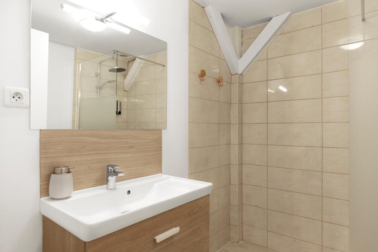 Montsejour - Logement Climatise Netflix, Mezzanine Carcassonne Exteriör bild